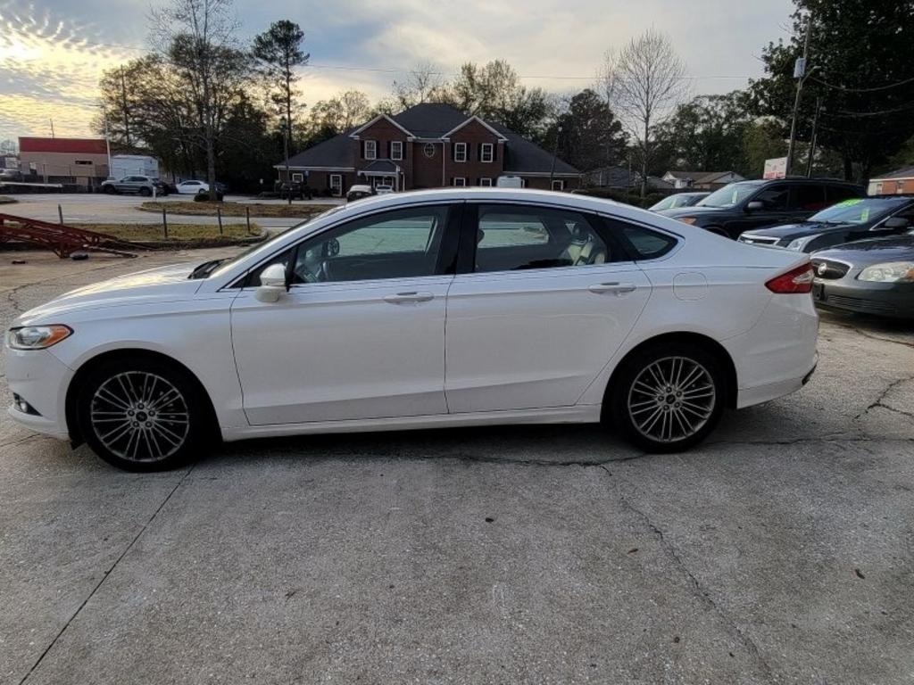 2014 Ford Fusion SE's photo